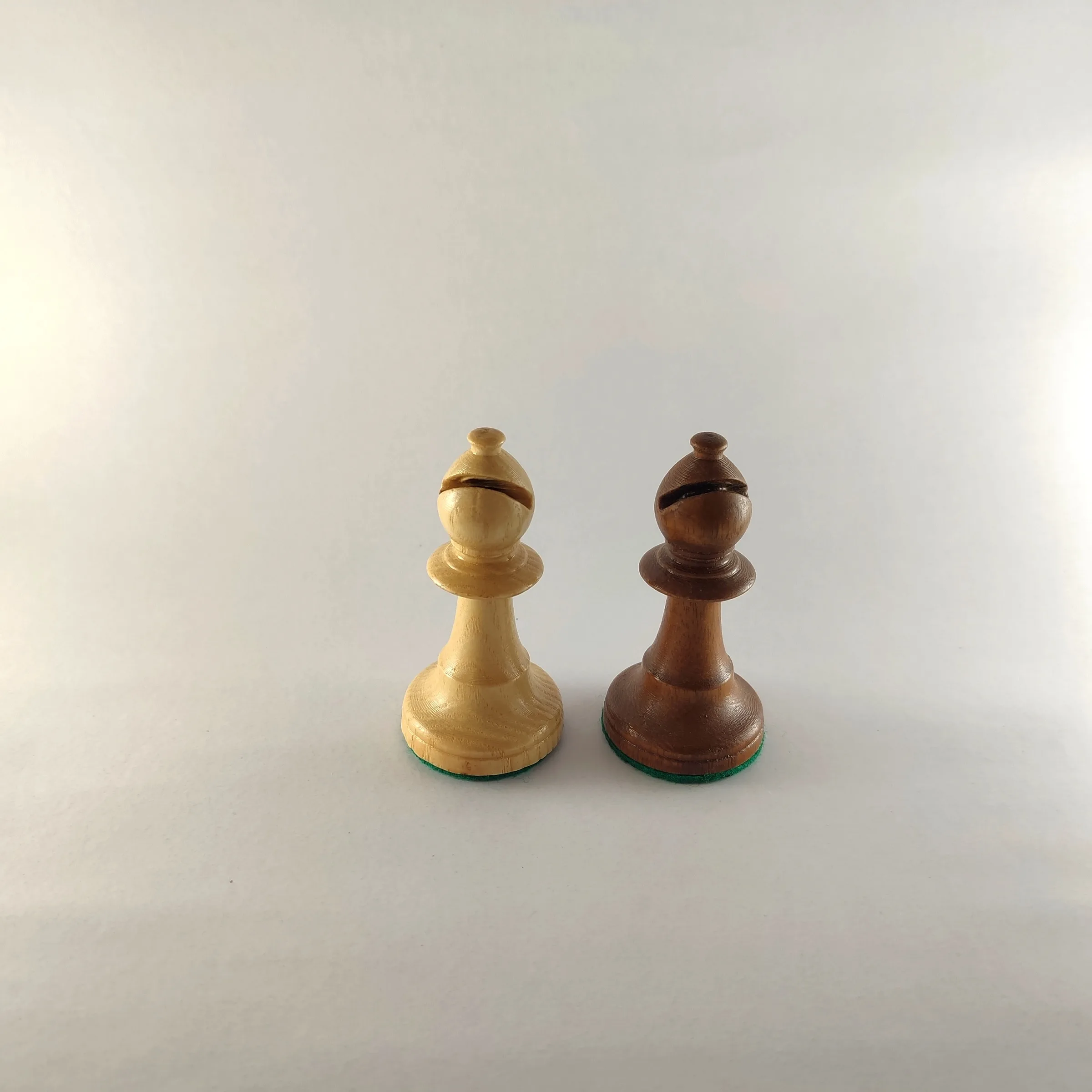 مهره شطرنج مدل چوبی IR