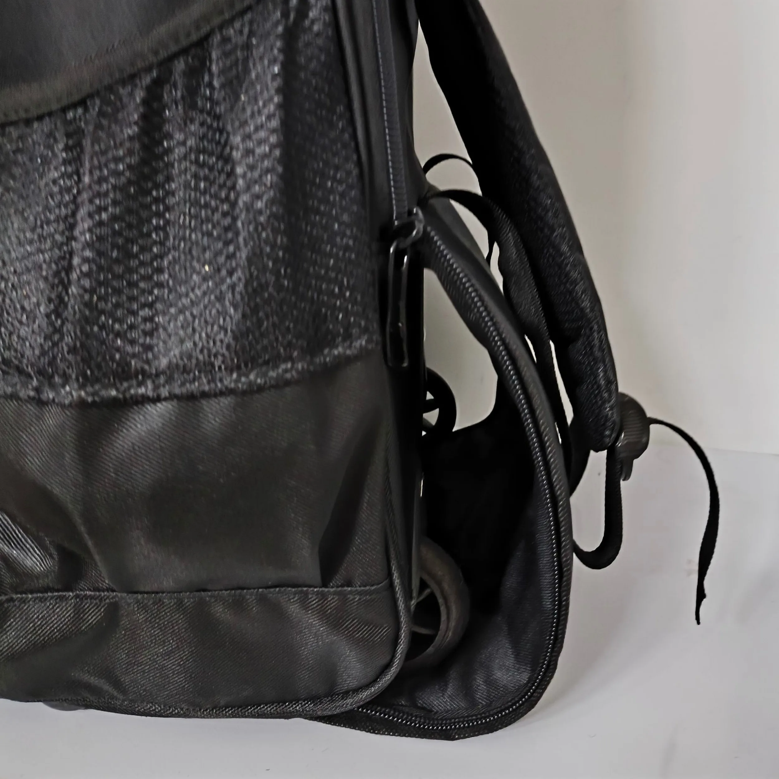 کوله پشتی چرخ دار مدل K_Ch