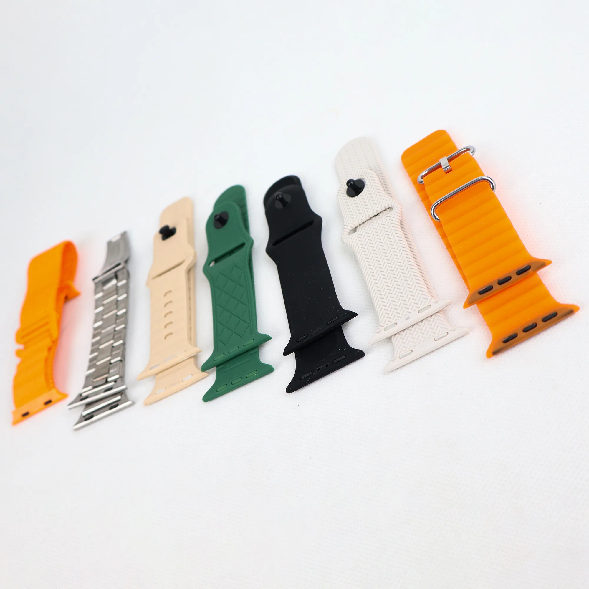 ساعت هوشمند دبلیو اِس مدل WS-83 MAX دارای قابلیت های صفحه نمایش رنگی، صفحه نمایش لمسی، کنترل موسیقی (Music Player)، کنترل سطح اکسیژن خون، قابلیت مکالمه مستقیم، قابلیت تغییر طرح ساعت یا تم بند سیلیکون