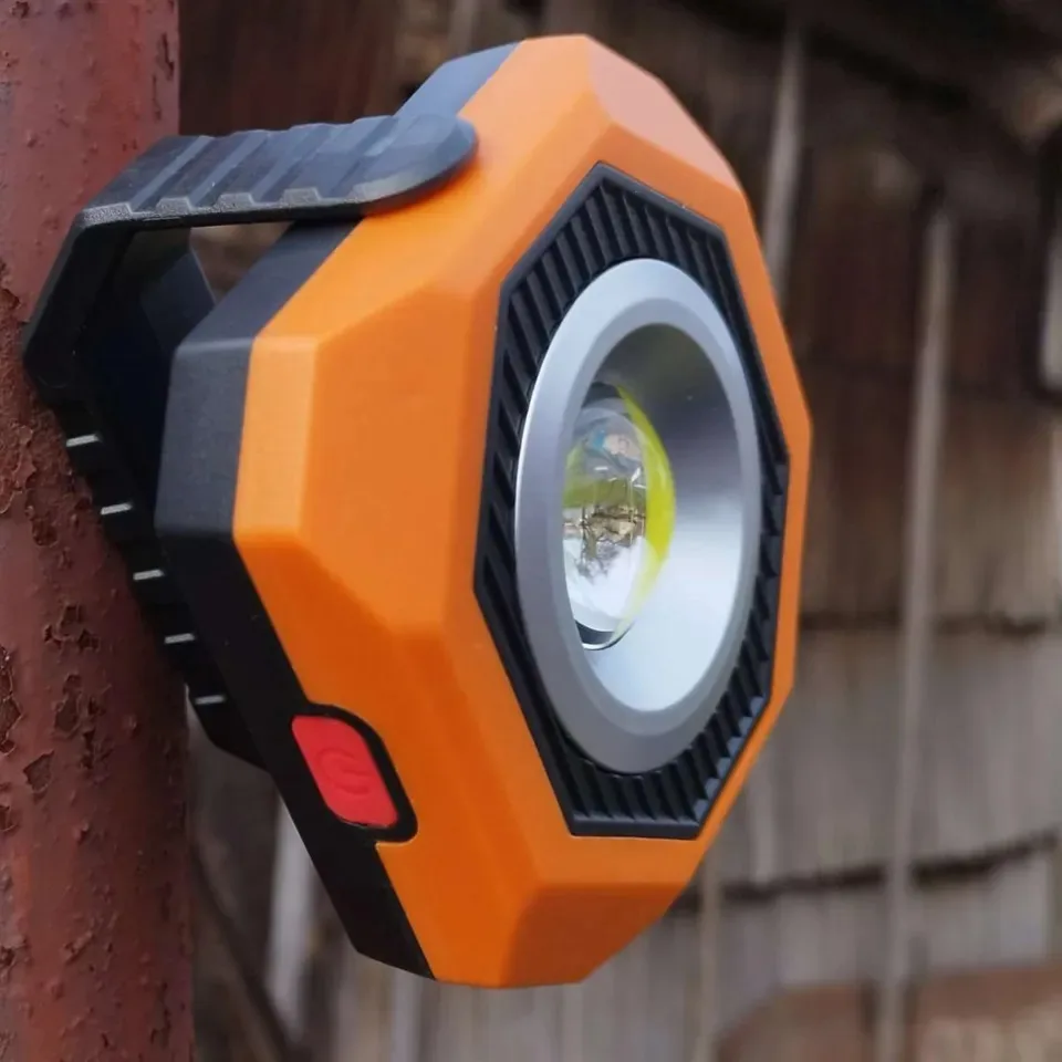 چراغ قوه مدل سولار با نور مهتابی