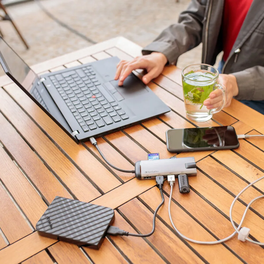 هارد اکسترنال ورباتیم مدل Store 'n' Go ظرفیت دو ترابایت دارای رابط USB Type-A 3.0
