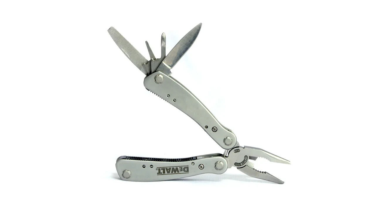 مجموعه ابزار چندکاره دی والت مدل 12in1 71843