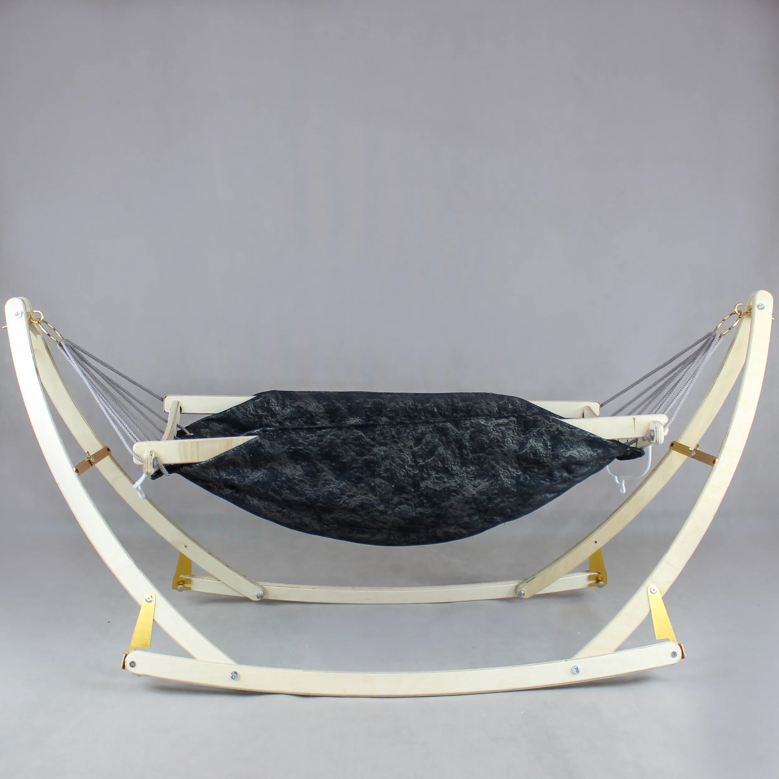 گهواره سنتی نوزاد شادی مدل تمام چوب