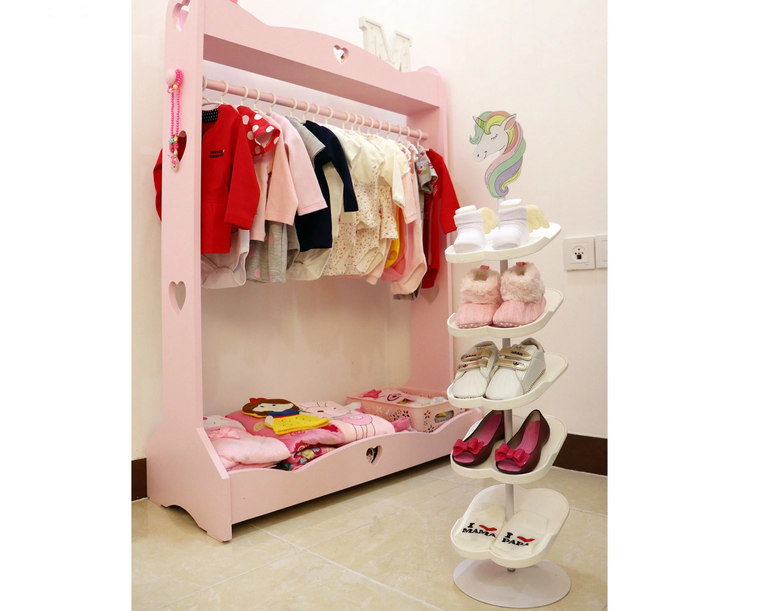 جاکفشی کودک بی بی کمپ مدل اسب تک شاخ 5 طبقه