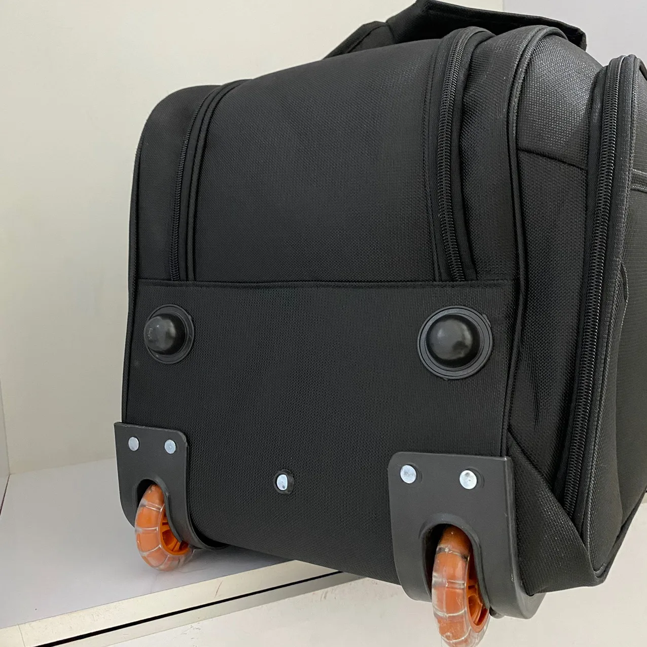 ساک سفری چرخ دار مدل CT