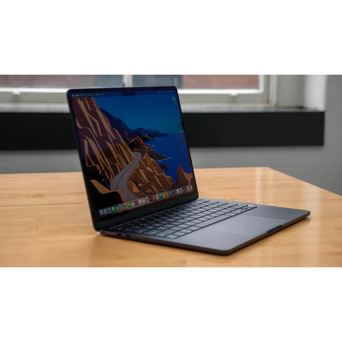 لپ تاپ 13.6 اینچی اپل مدل MacBook Air MC6C4 2025 LLA-M4-24GB RAM-512GB SSD