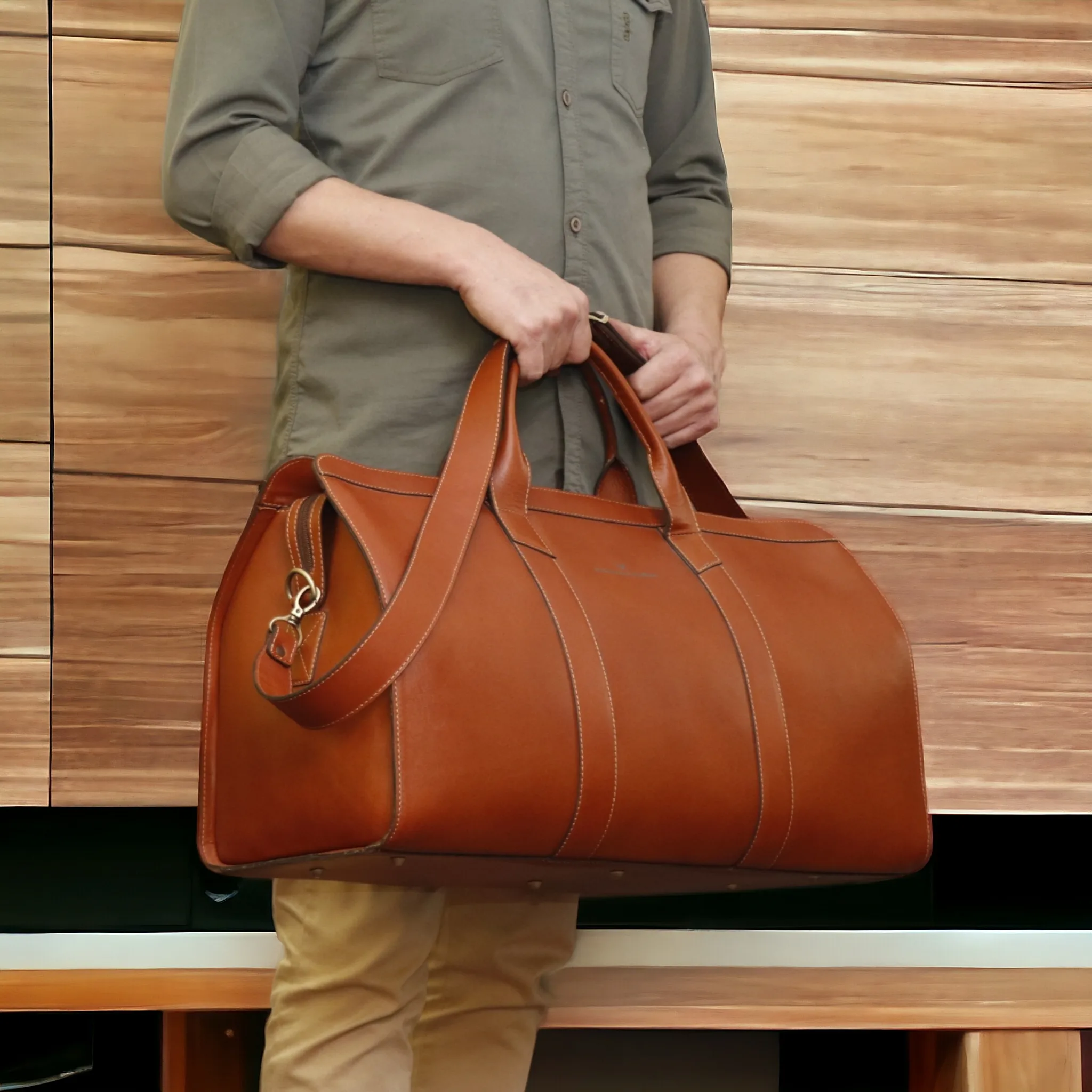 ساک سفری چرم بارثاوا مدل 1112