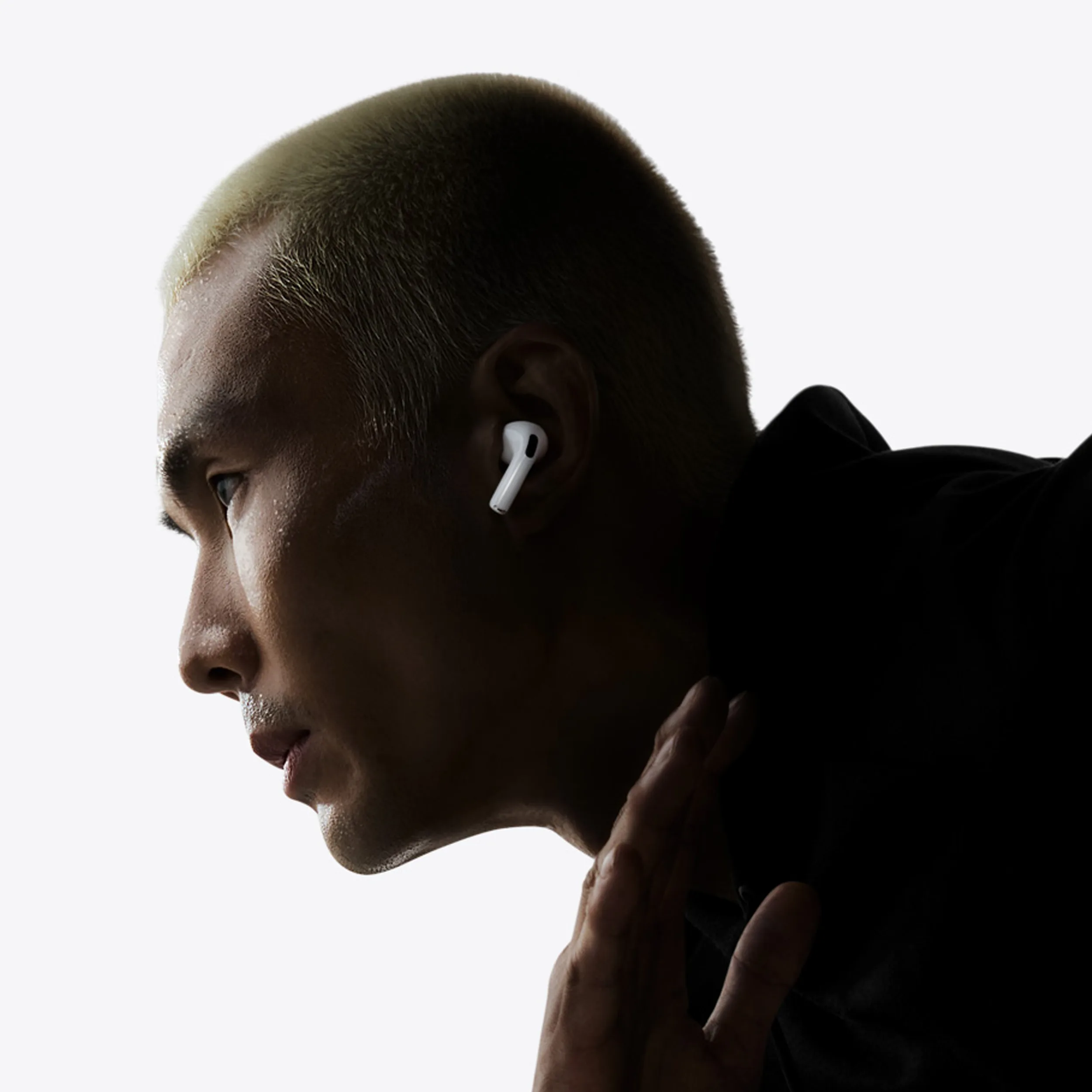 هدفون بلوتوثی اپل مدل AirPods Pro 3