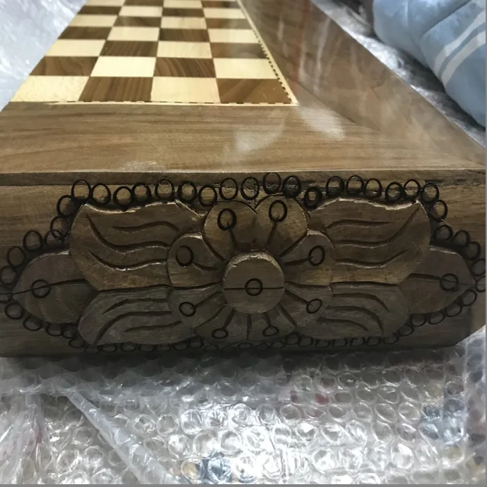 صفحه شطرنج چوبی مدل ریشه گردو طرح منبت