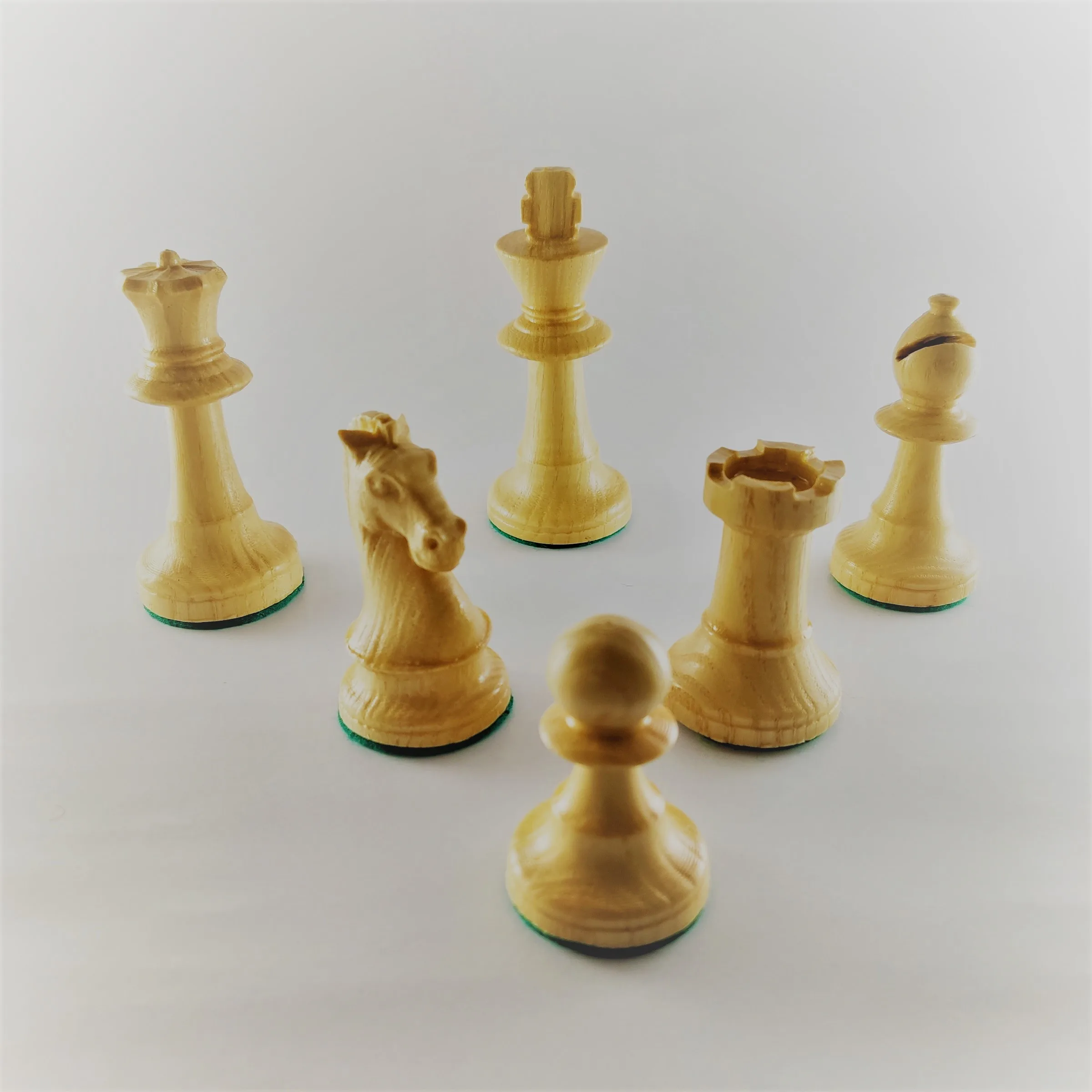 مهره شطرنج مدل چوبی IR