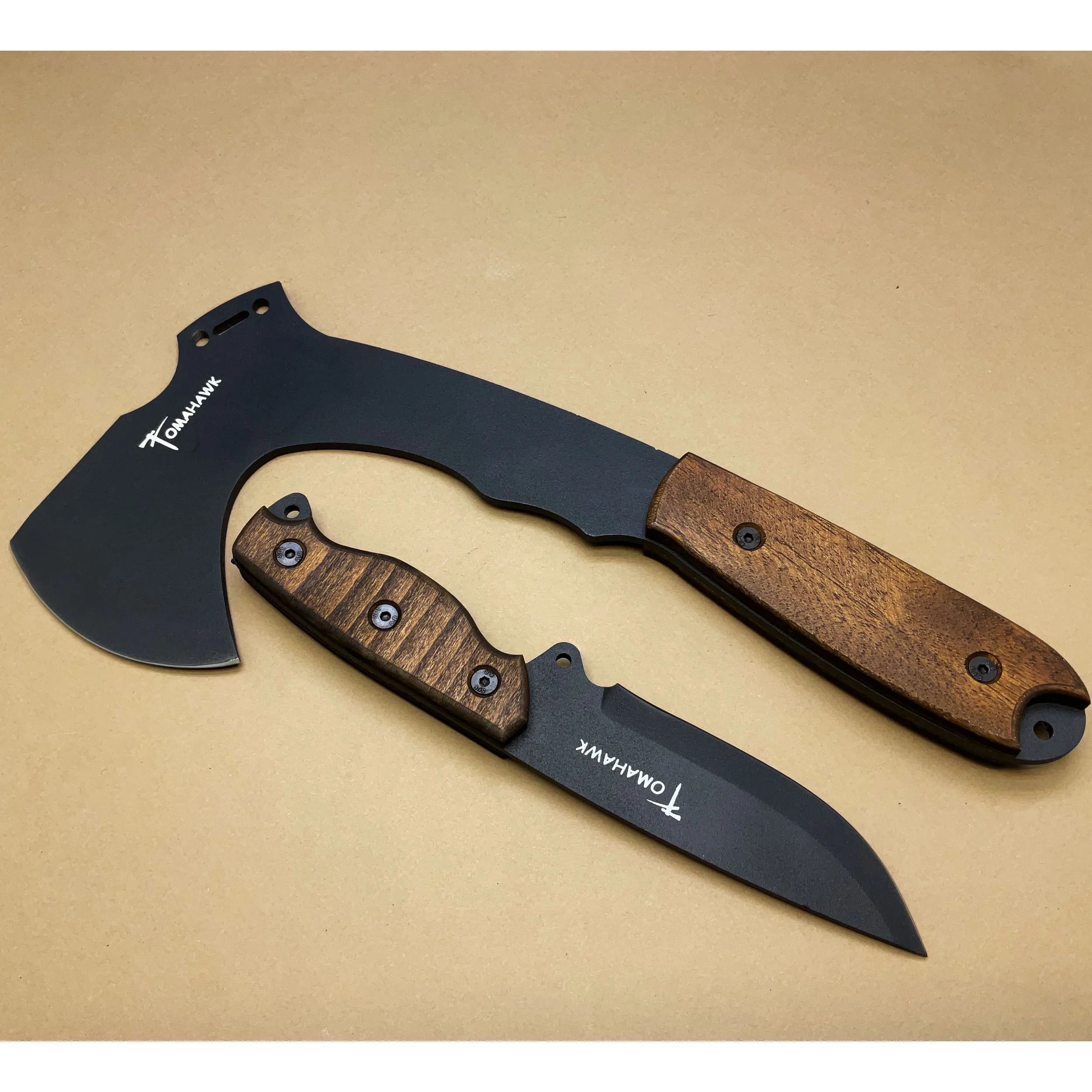 چاقو و تبر سفری توماهاوک مدل Tita