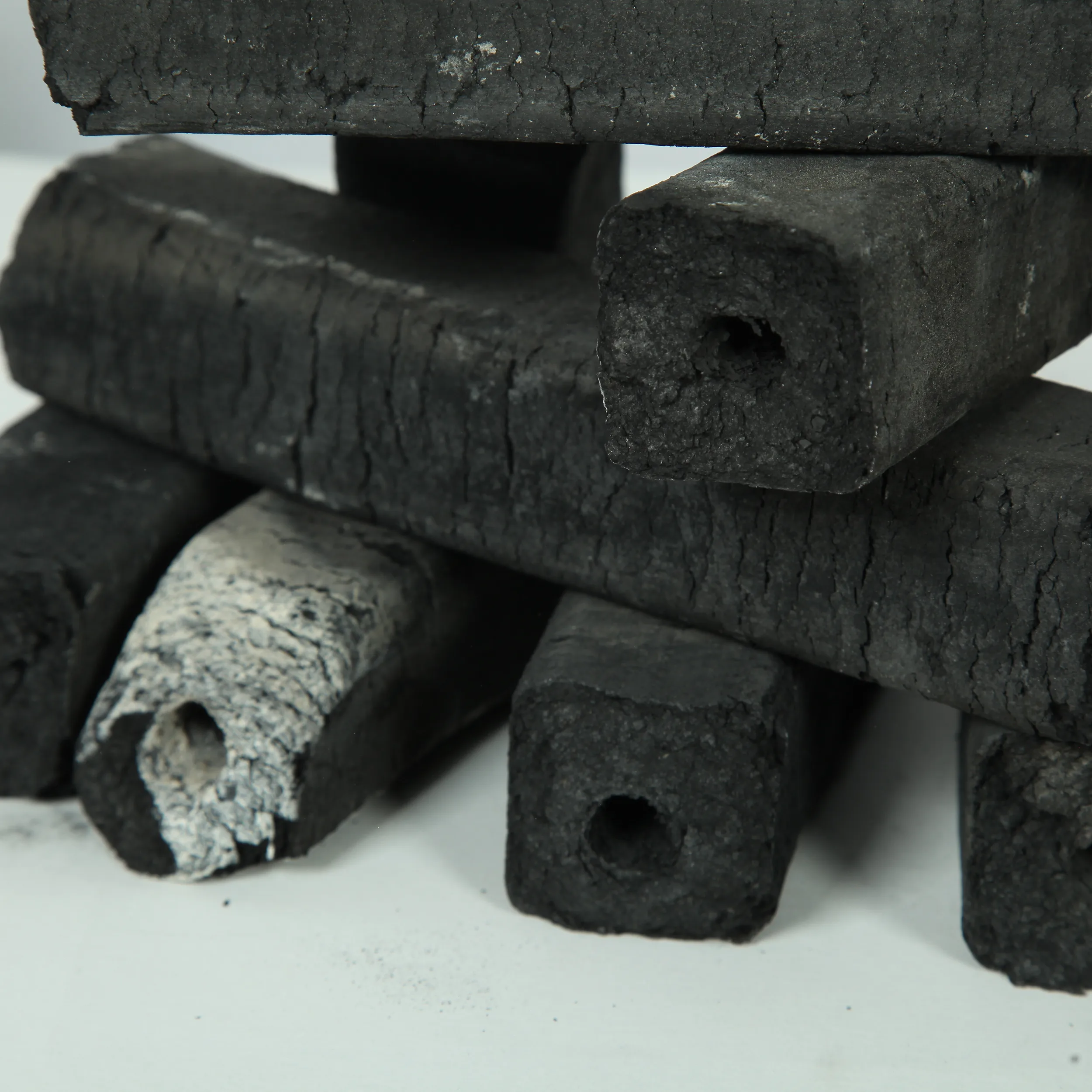 زغال فشرده کبابی کد 2424 وزن 10کیلوگرم