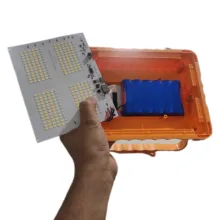 چراغ روشنایی مدل ال ای دی خورشیدی