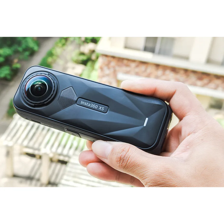 دوربین فیلم برداری ورزشی اینستا 360 مدل X5 به همراه مونوپاد 3 متری
