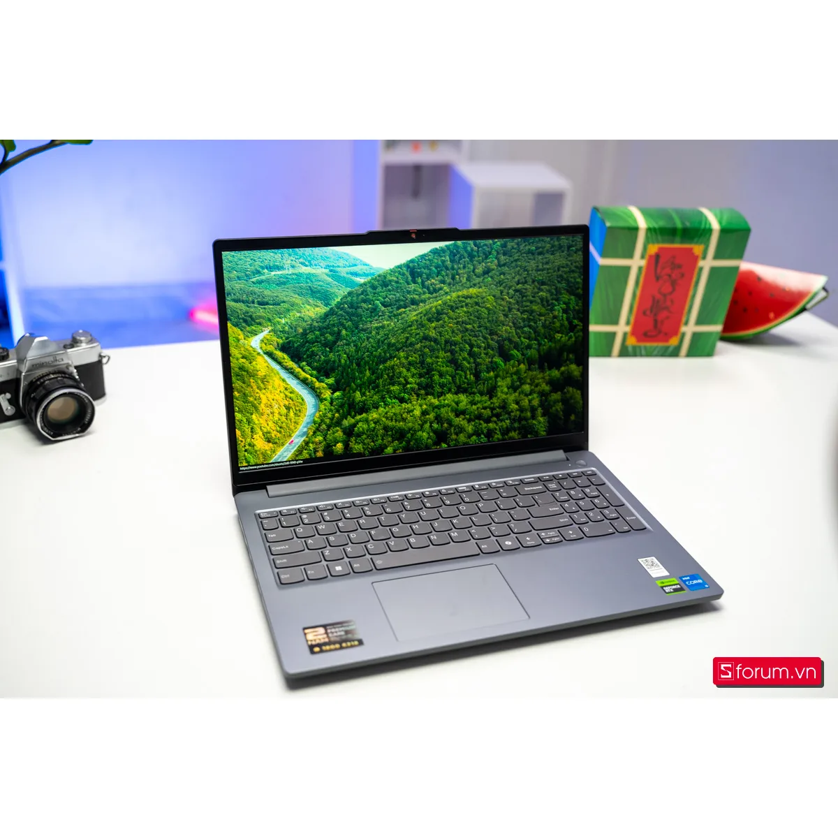 لپ تاپ 15.6 اینچی لنوو مدل LOQ 15IAX9E-i5 12450HX-12GB DDR5 4800MHz-512GB SSD-RTX2050 4GB-FHD 144Hz-W