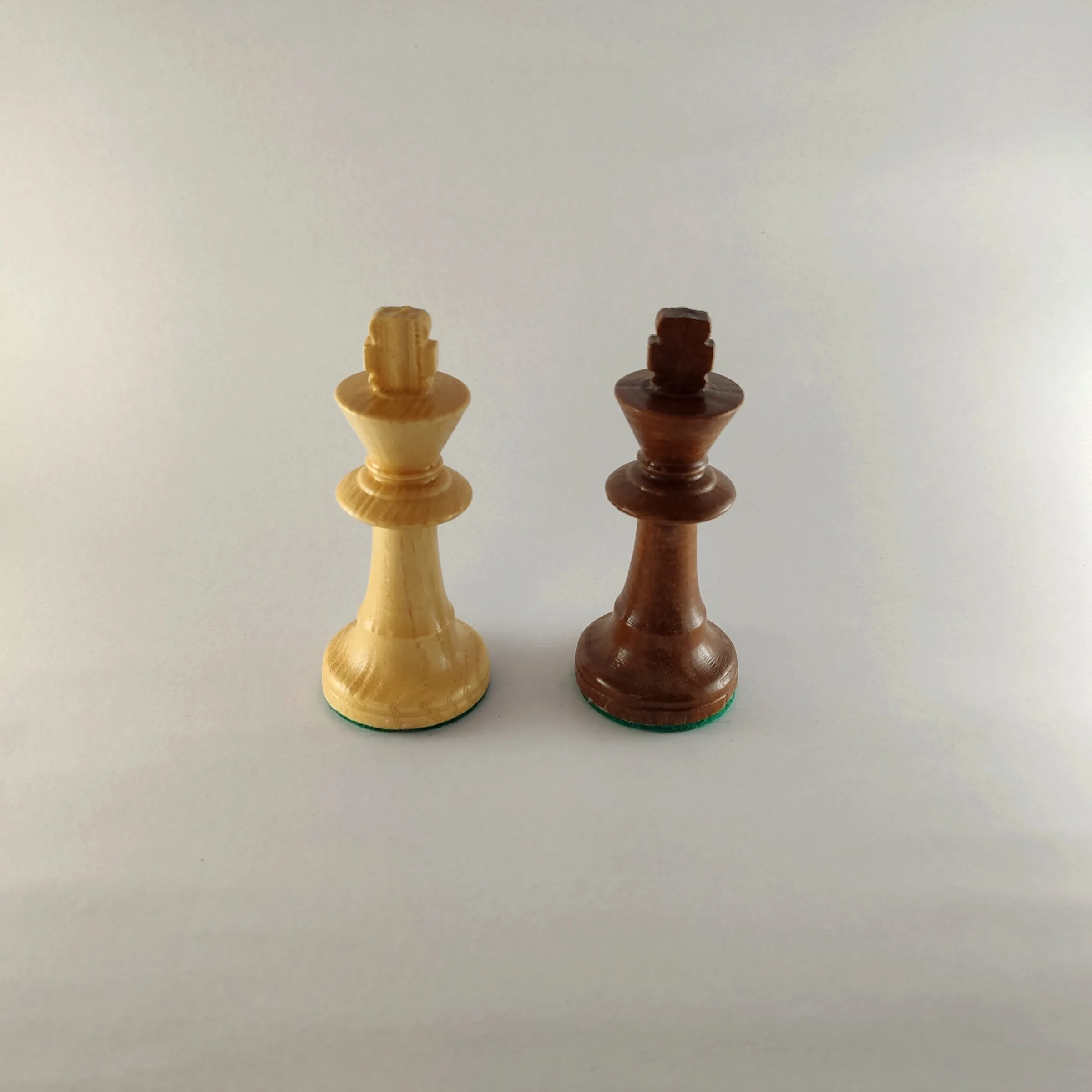 مهره شطرنج مدل چوبی IR