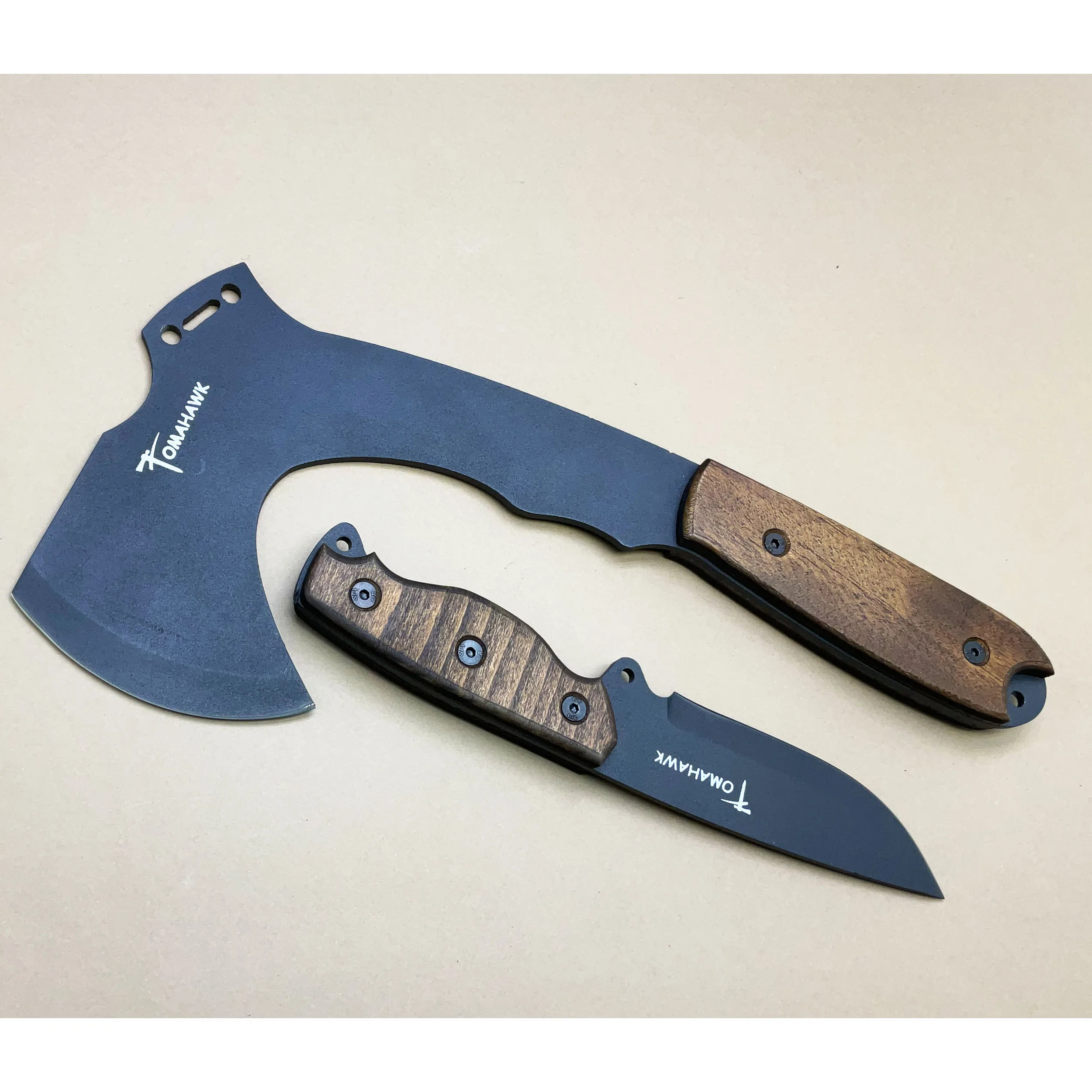 چاقو و تبر سفری توماهاوک مدل Tita