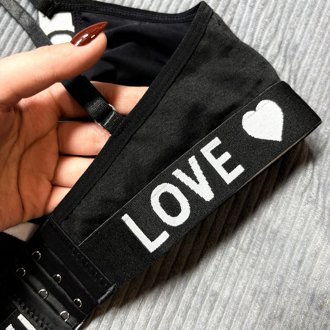 ست شورت و سوتین ورزشی زنانه مدل 7703