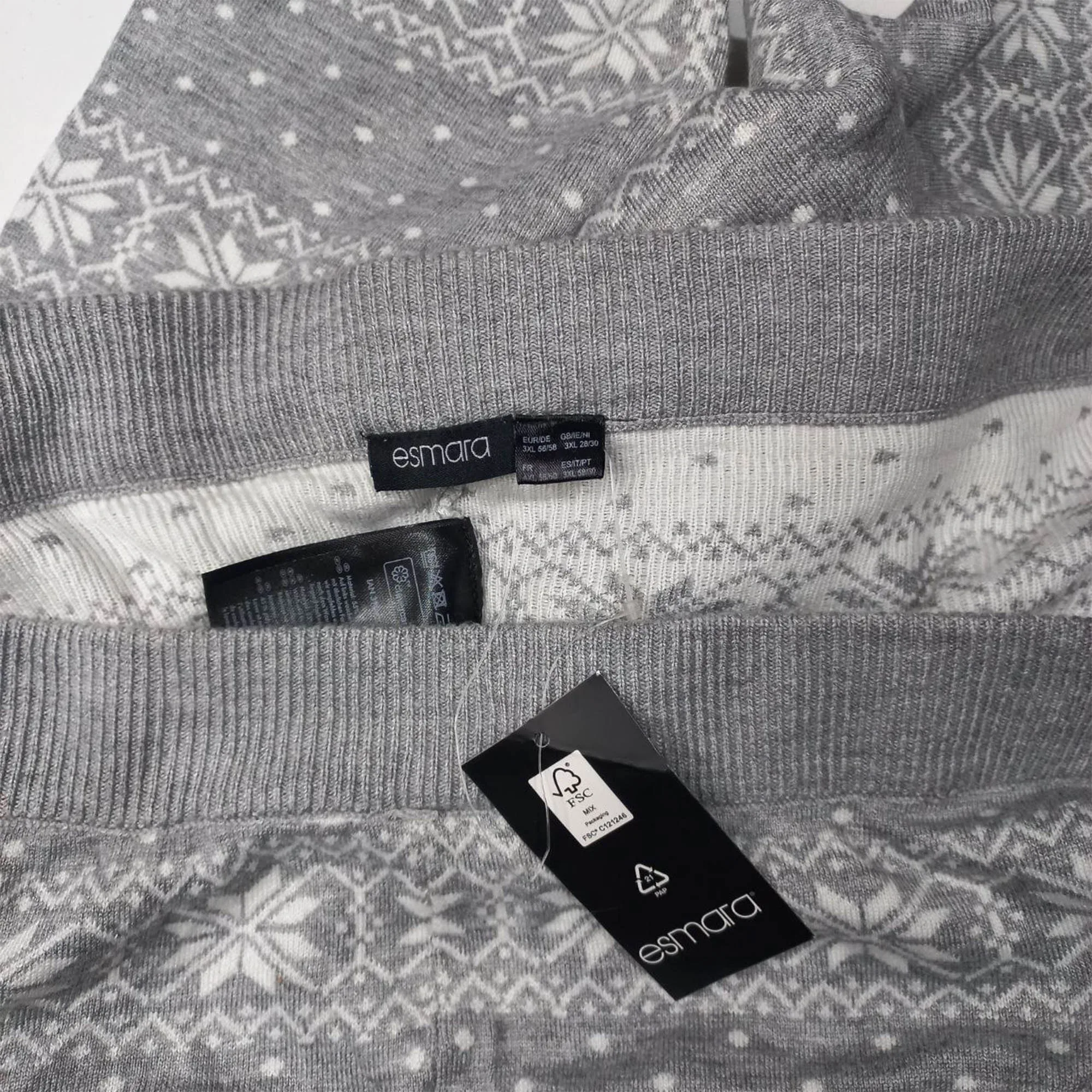 لگینگ بافتنی زنانه اسمارا مدل 390620