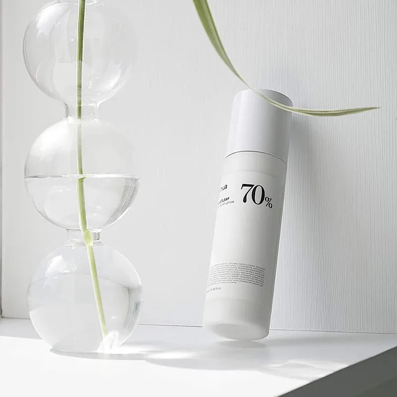 کرم مرطوب کننده دست و صورت آنوا مدل Heartleaf70 مناسب برای انواع پوست حجم 200 میلی لیتر