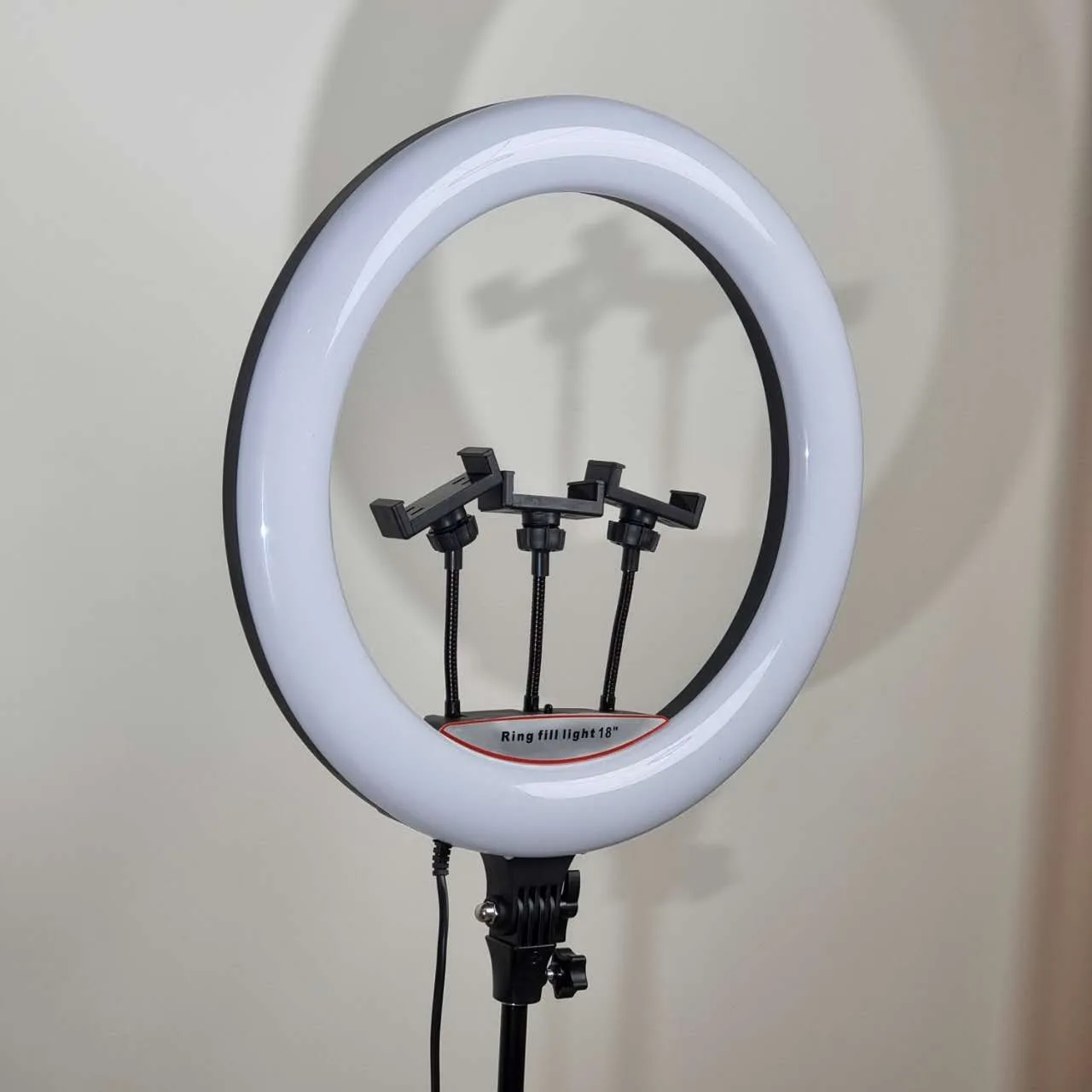 رینگ لایت مدل LJJ-18 NEO K به همراه سه پایه