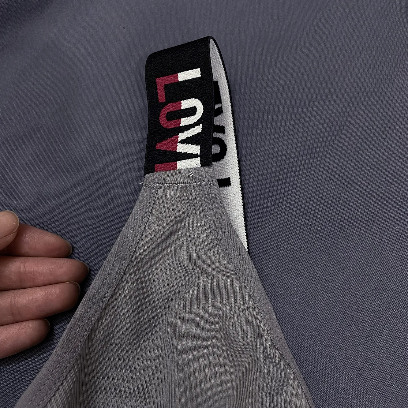 ست نیم تنه و شورت ورزشی زنانه مدل P2T21