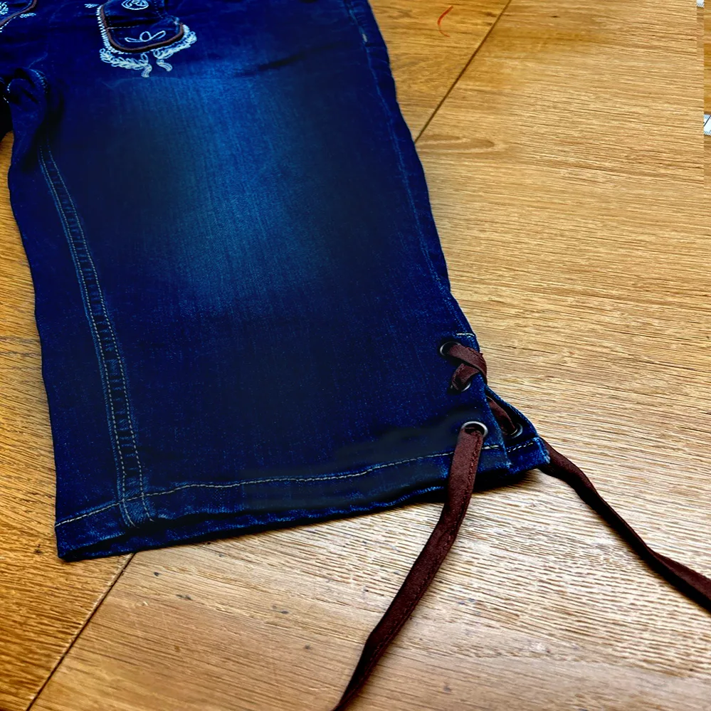 شلوارک جین زنانه والدشوتز مدل trachtenjeans