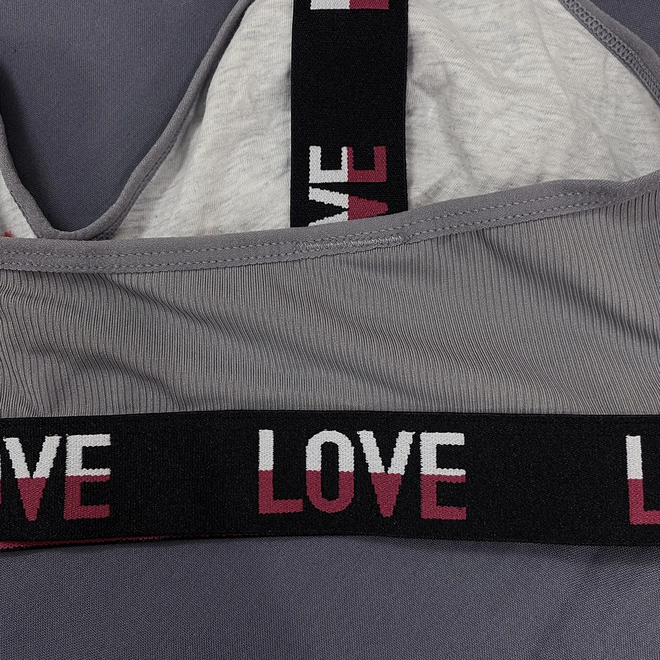 ست نیم تنه و شورت ورزشی زنانه مدل P2T21