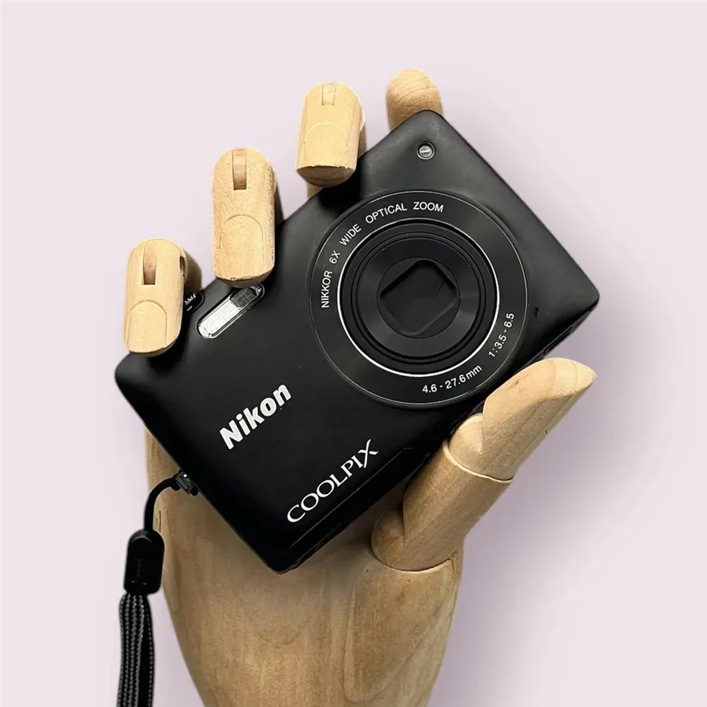 دوربین دیجیتال نیکون مدل Coolpix S4200