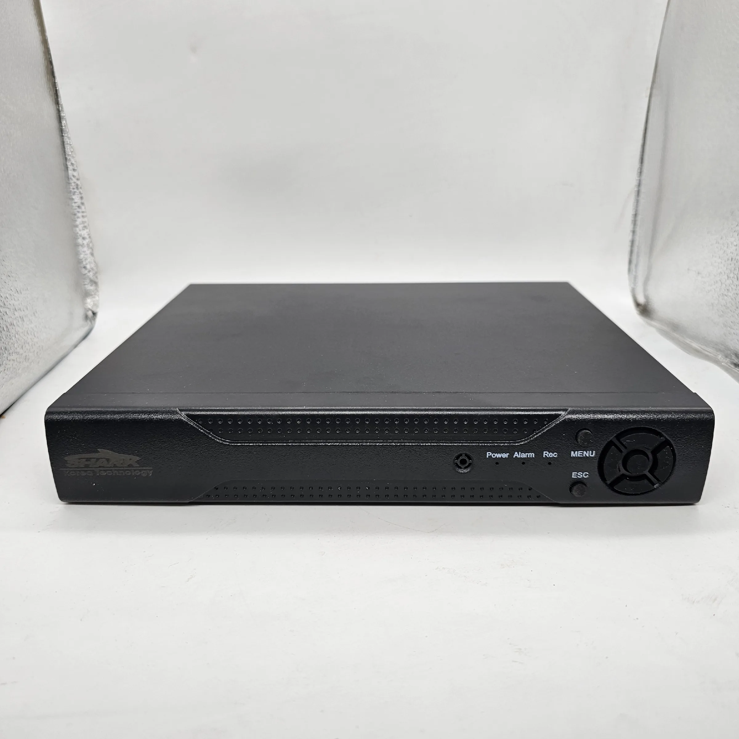 سیستم امنیتی شارک مدل AHD-7004