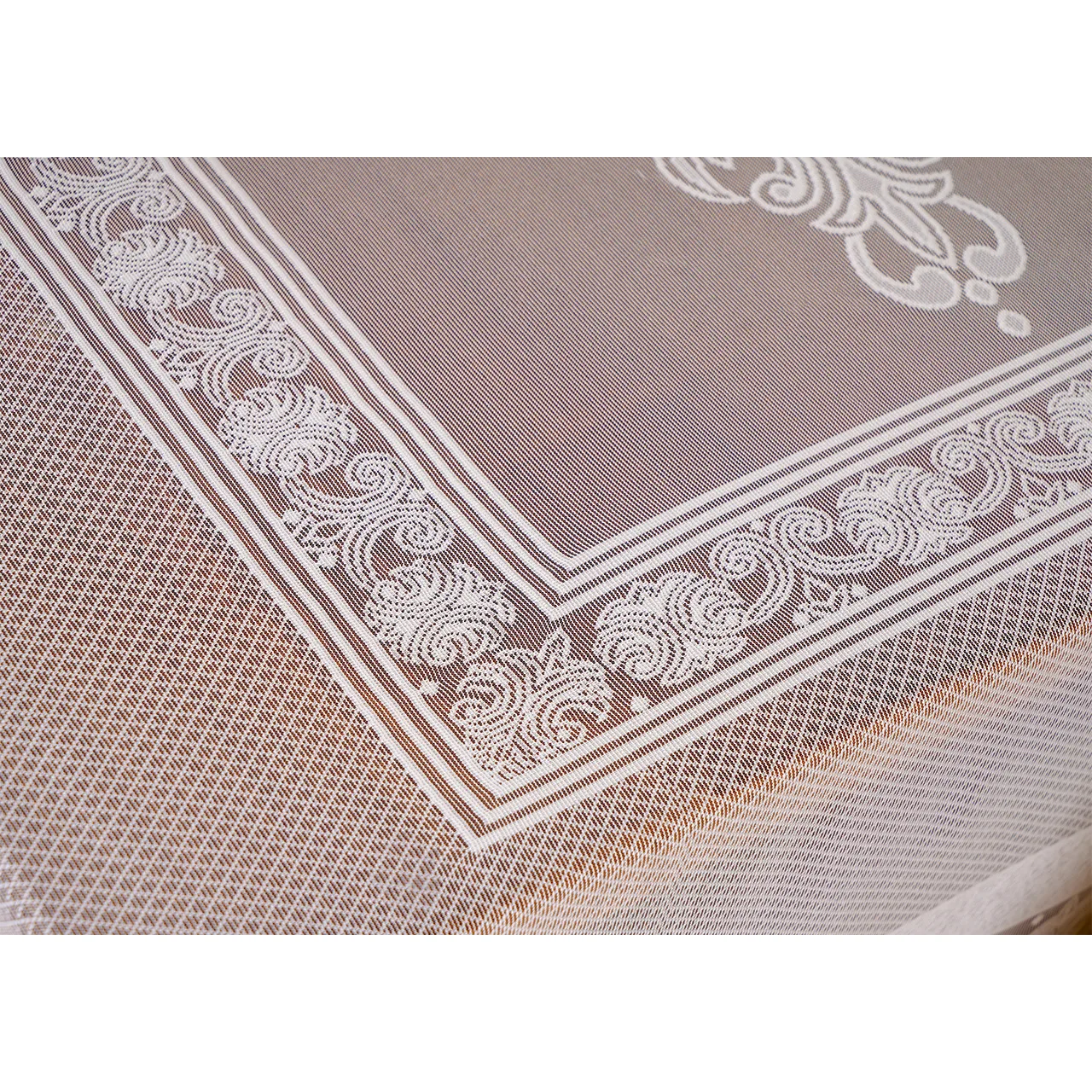رومیزی پرلا مدل Sofiya سایز 220x150 سانتیمتر
