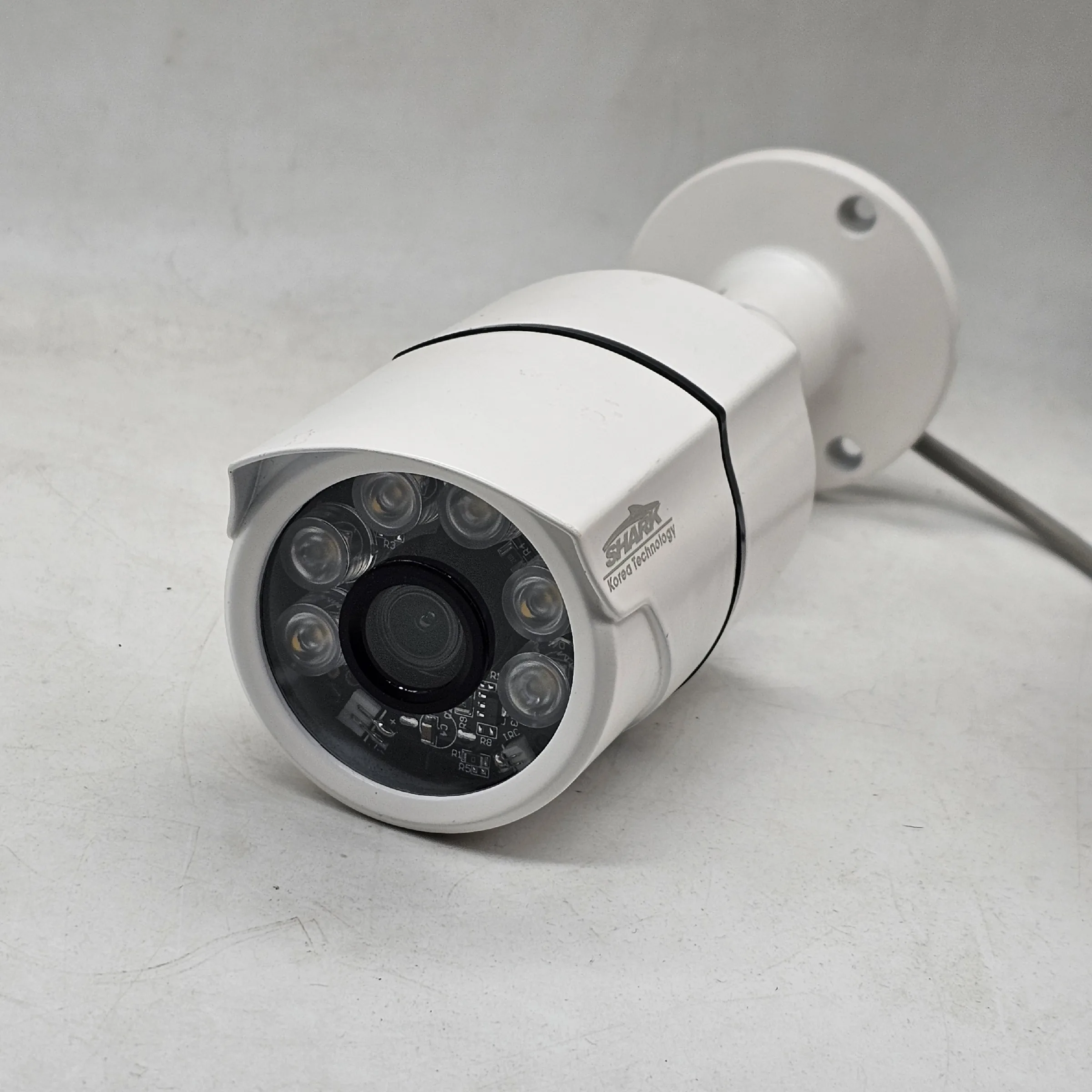 دوربین مداربسته شارک مدل warm light-SH4030FTL53AHD