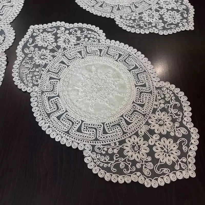 ست 4 تکه رومیزی مدل قیطان دوزی طرح گل گندم