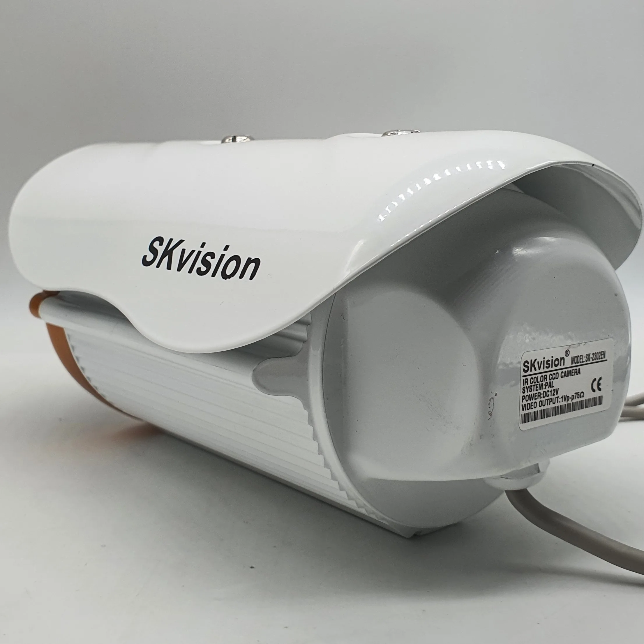 دوربین مداربسته آنالوگ اسکای ویژن مدل SK-2302EN