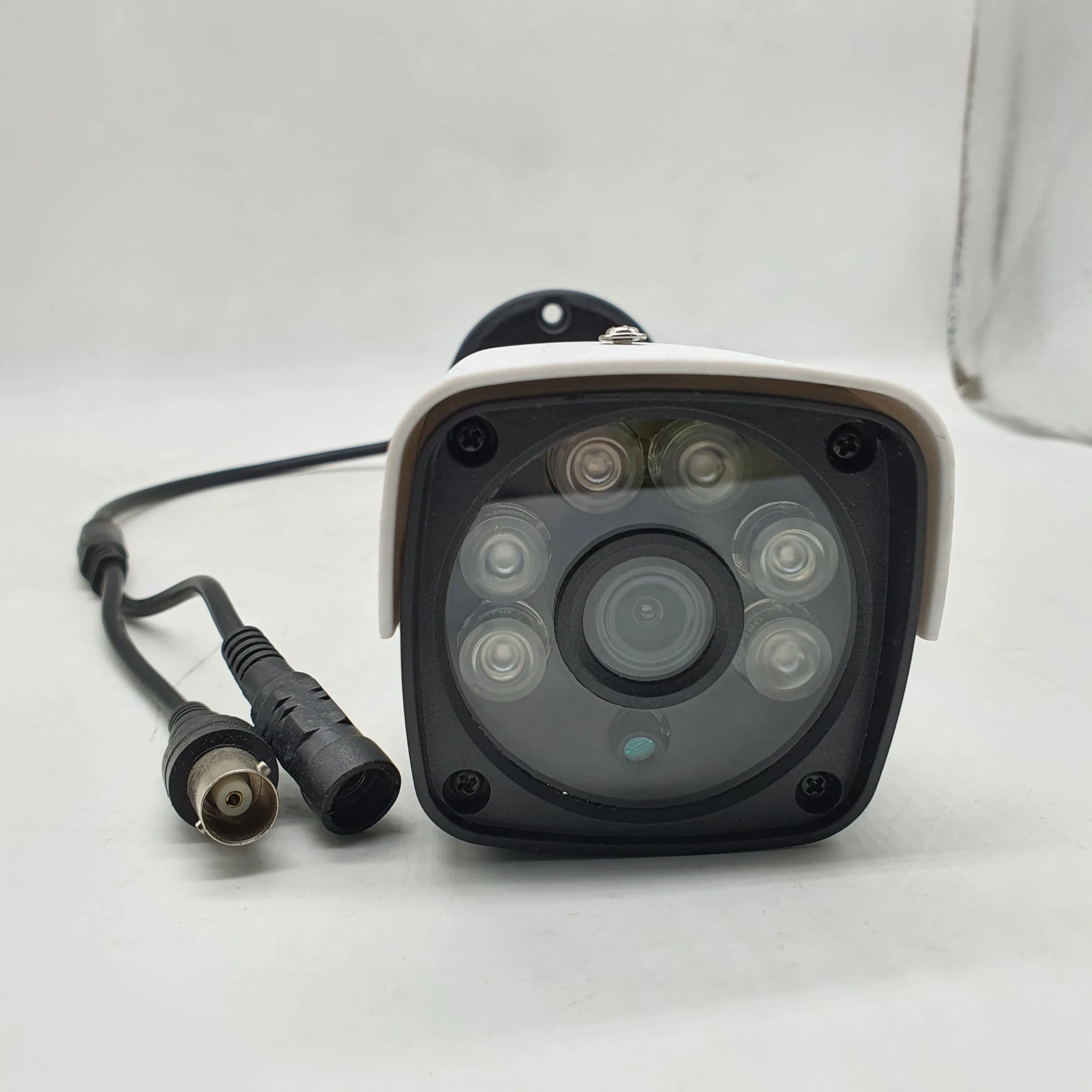 دوربین مداربسته شارک مدل AHD- 405/1