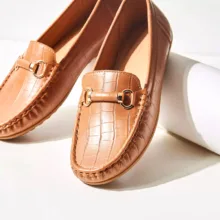 کفش کالج زنانه مکس مدل Textured Slip-On Moccasins With Metallic Accen