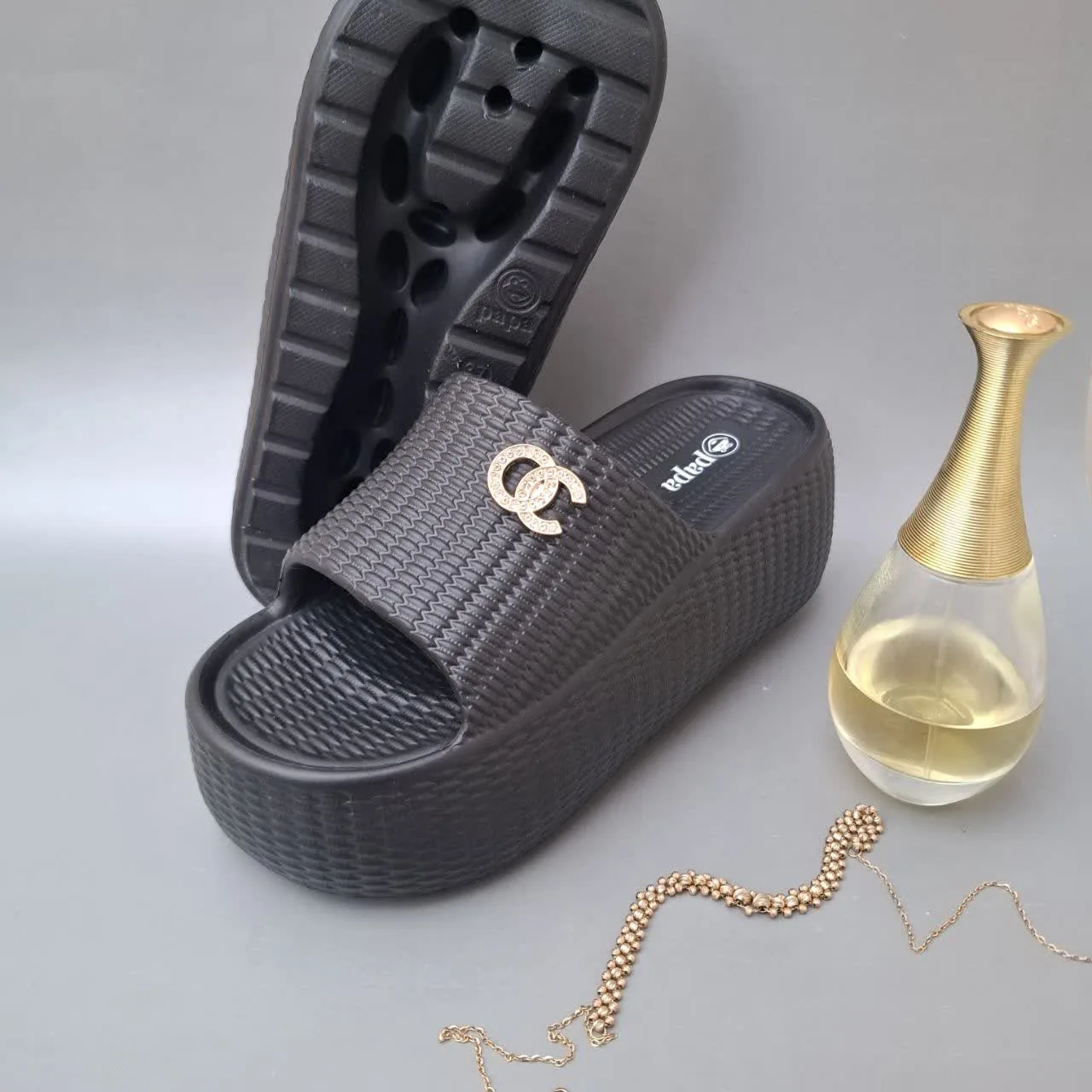 دمپایی زنانه پاپا مدل رویال