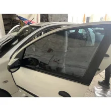 برچسب دودی شیشه خودرو هایلوکس کد Ddi15 مناسب برای 206 مجموعه 5 عددی به همراه جا کلیدی