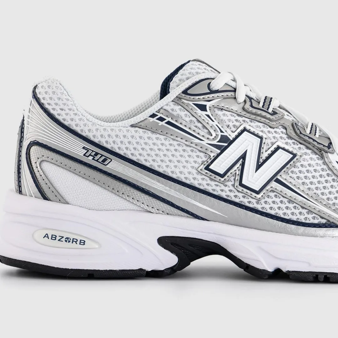 کفش پیاده‌روی مدل nb 740
