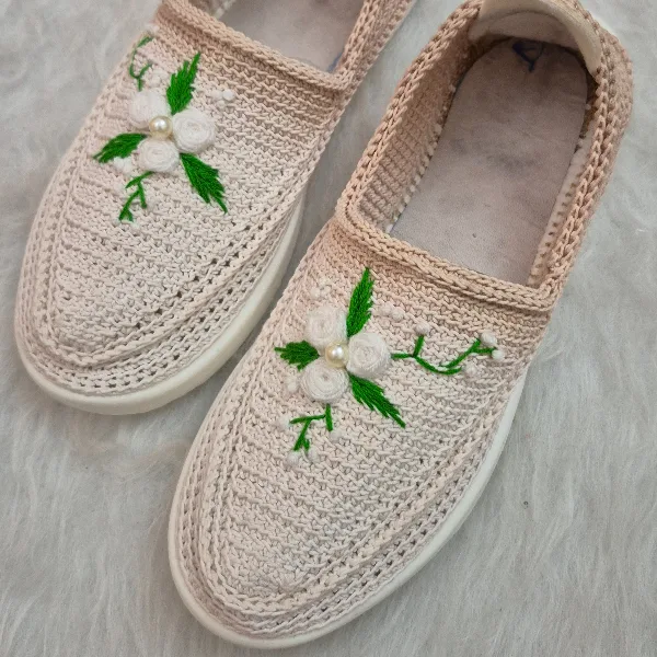 گیوه دستدوز زنانه مدل SMG80
