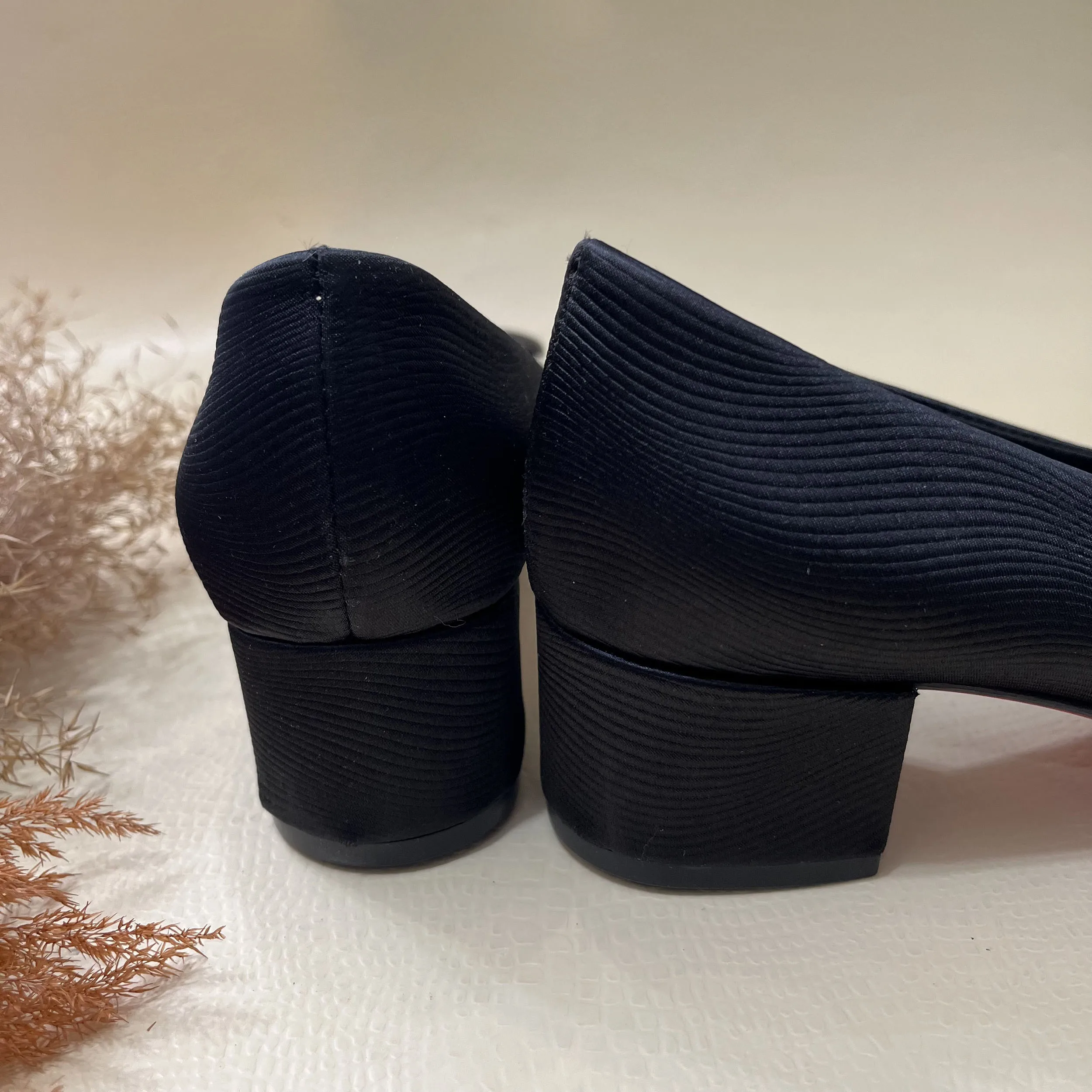 کفش پاشنهدار زنانه مدل سیما کد 563