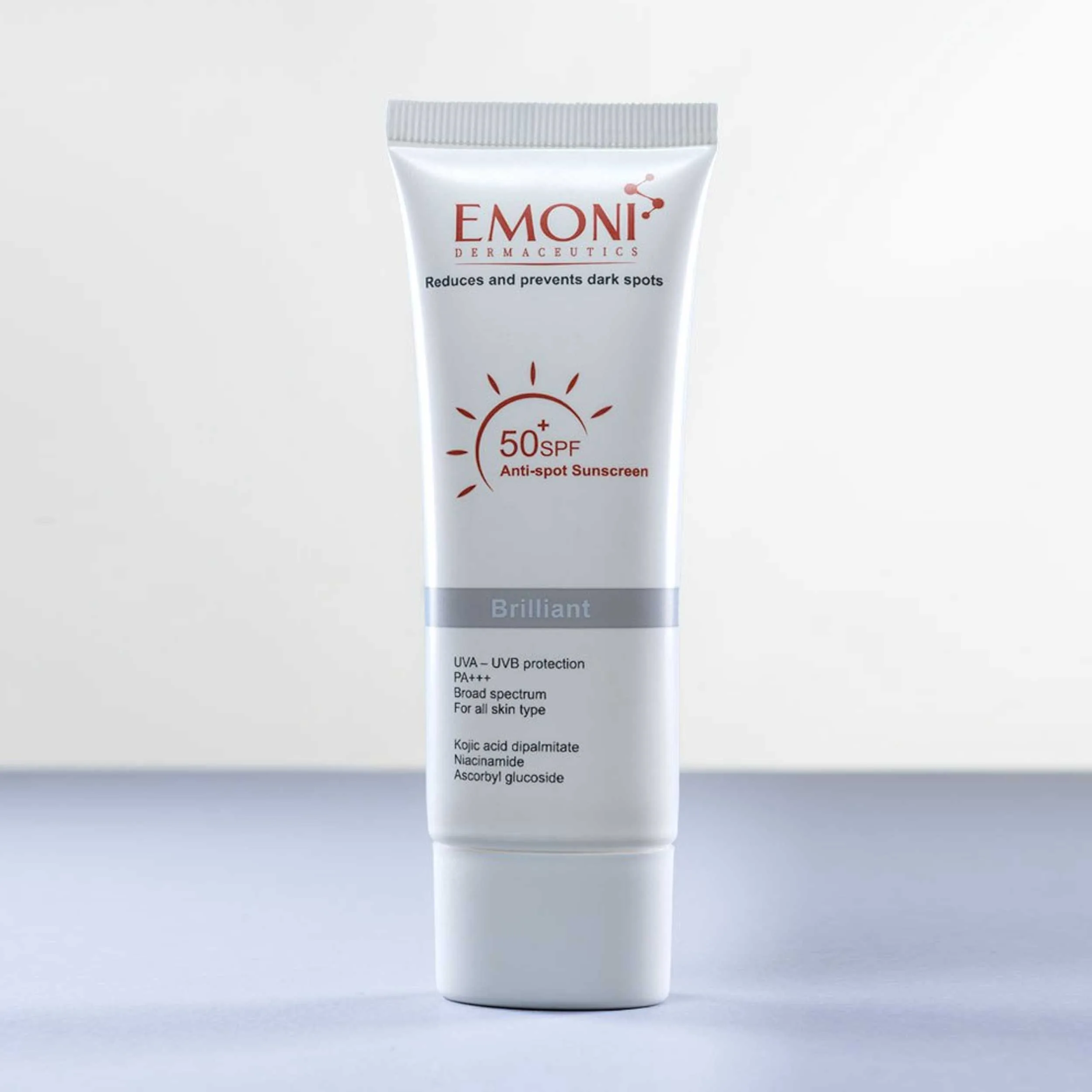 کرم ضد آفتاب بدون رنگ امونی spf50 مدل brilliant مناسب انواع پوست حجم 50 میلیلیتر