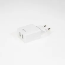 شارژر دیواری 12وات مک دودو مدل CH-3970 به همراه کابل لایتنینگ