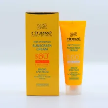 کرم ضد آفتاب بدون رنگ سینره، SPF60، مدل اولترا، مناسب پوست معمولی و خشک و حجم 50 میلیلیتر، محافظت کننده در برابر اشعه UVA و UVB، بدون پارابن، +++PA، ضد پیری پوست، با ماندگاری 2 ساعته