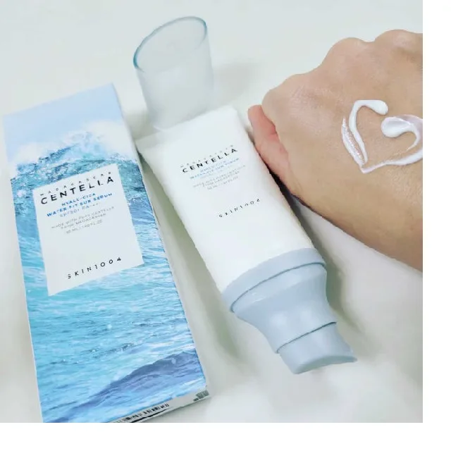 کرم ضد آفتاب بدون رنگ سنتلا، 50 SPF، مدل 1004، مناسب پوست حساس، نرمال و خشک و حجم 50 میلی‌لیتر، محافظت کننده در برابر اشعه UVA و UVB، بدون تست حیوانی، ++++PA، آبرسان، ضد التهاب، با ماندگاری 3 ساعته