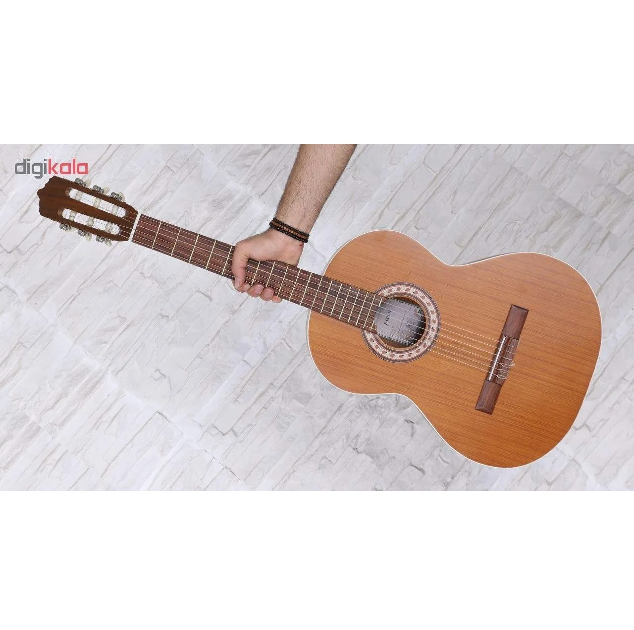 گیتار کلاسیک پارسی مدل m5