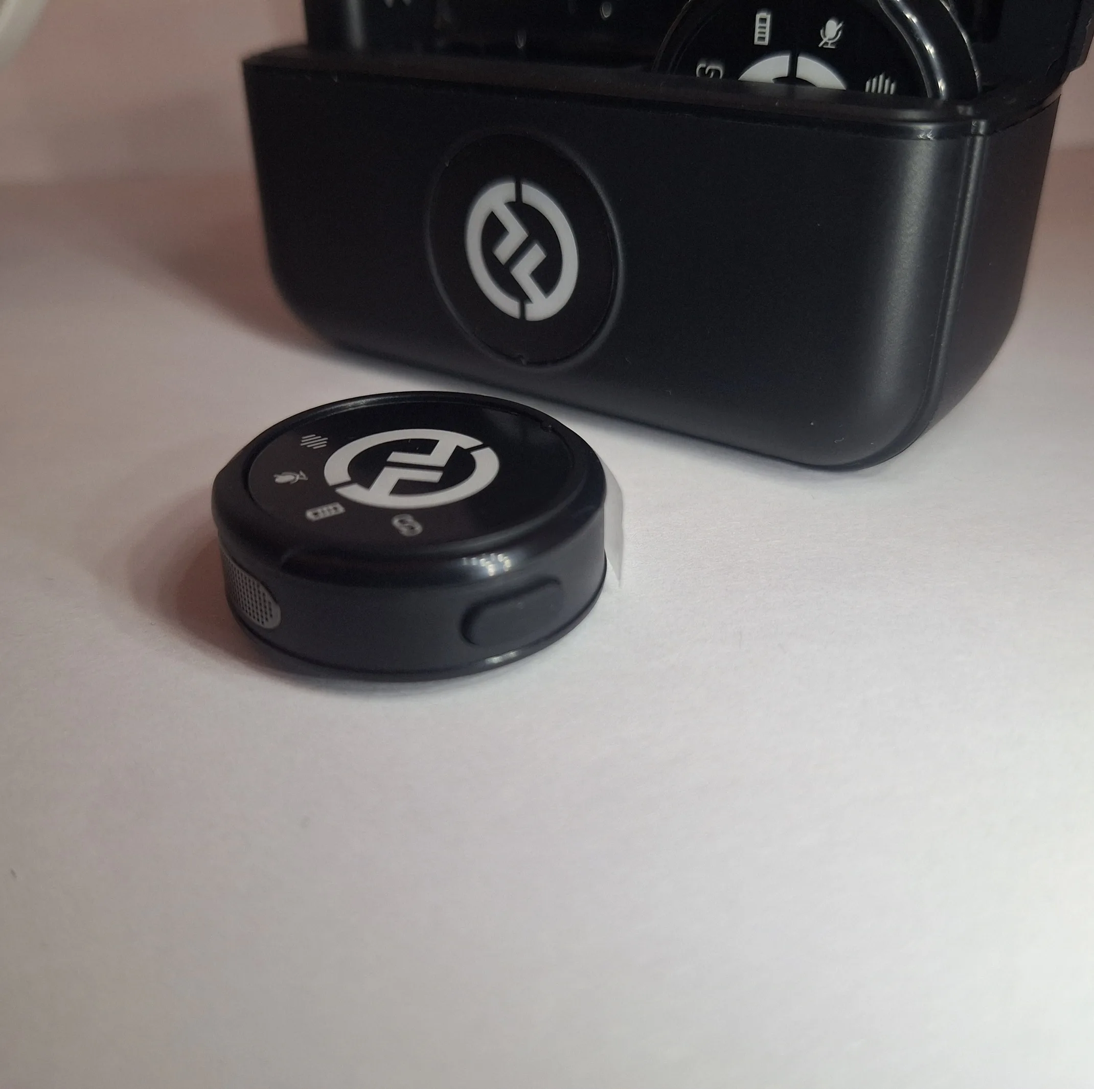 ست میکروفون بی سیم مدل m2lite با درگاه اتصال تایپ سی و لایتنینگ