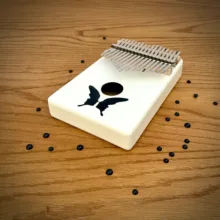 کالیمبا 17 تیغه کُرال مدل ذوزنقه حفره دار حرفه ای طرح پروانه و چهره