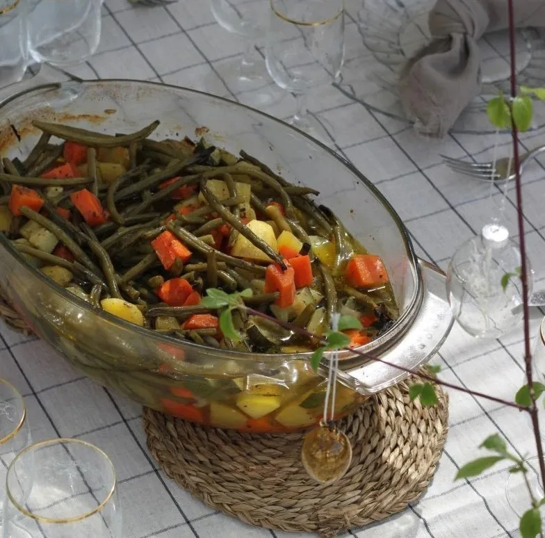ظرف پخت پیرکس مدل مرغ خوری کد 5/8L