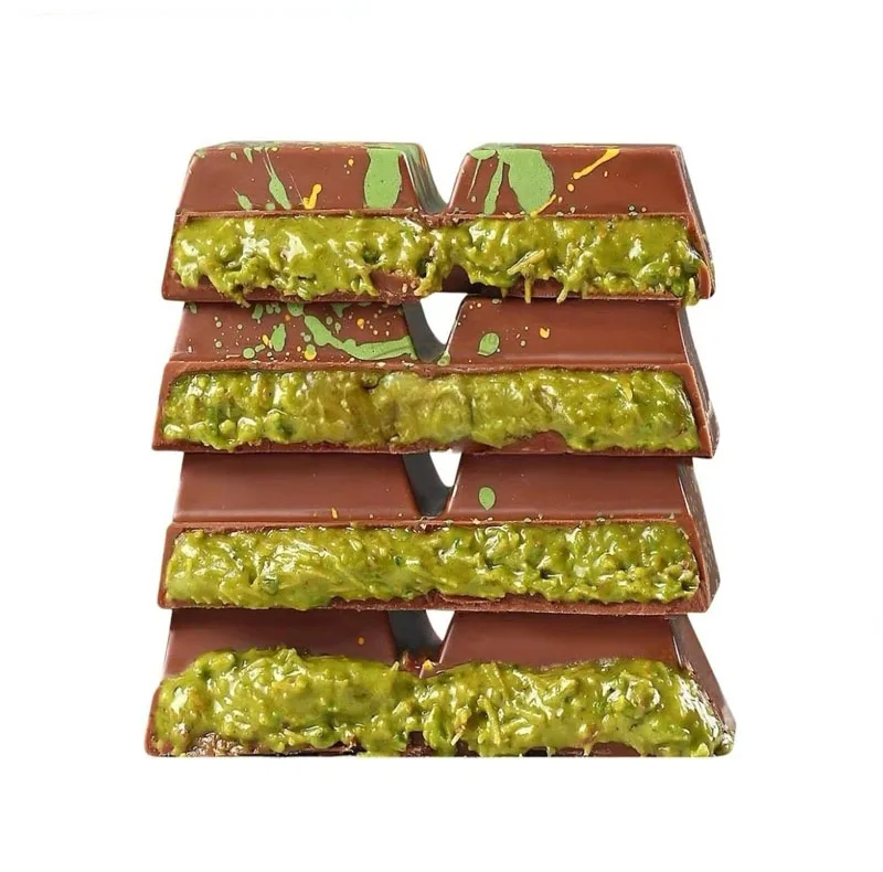 شکلات با طعم پسته آکای - 200 گرم